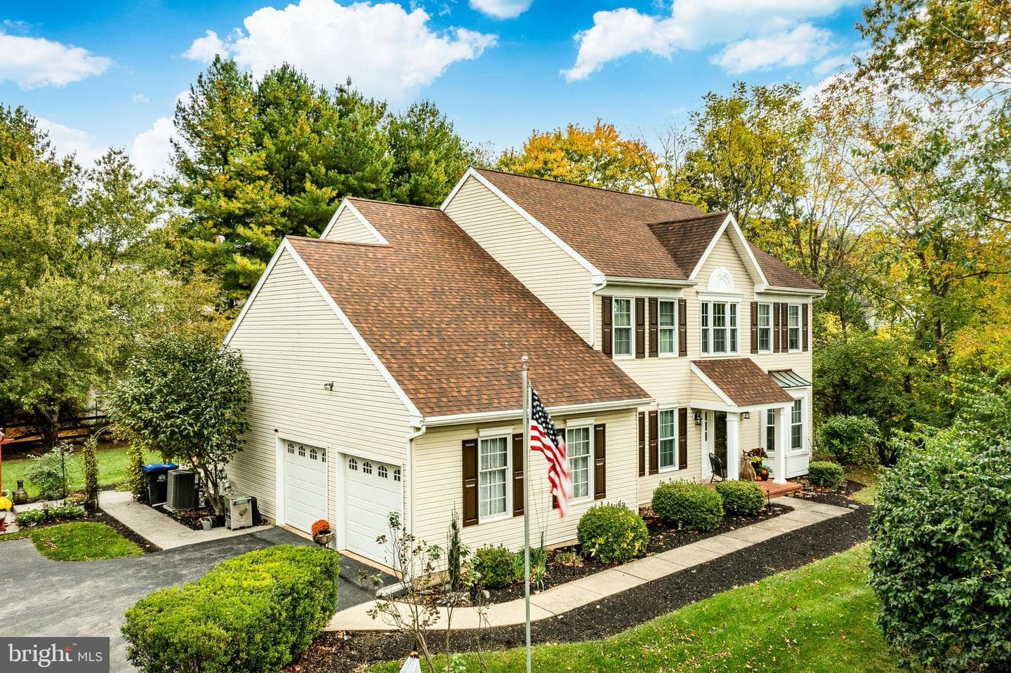 112 Waterwillow Road photo 2
