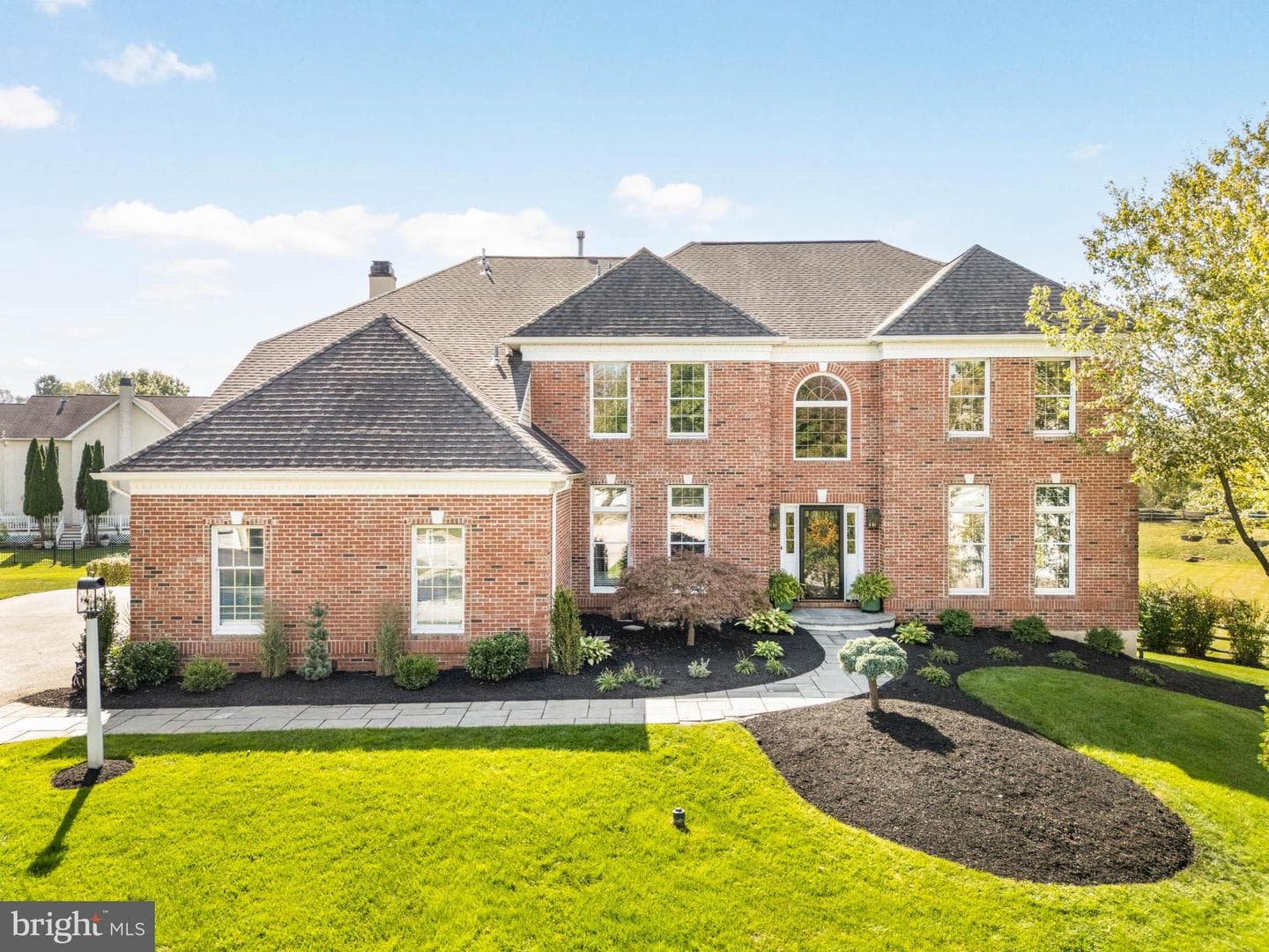 606 Muirfield Court photo 1