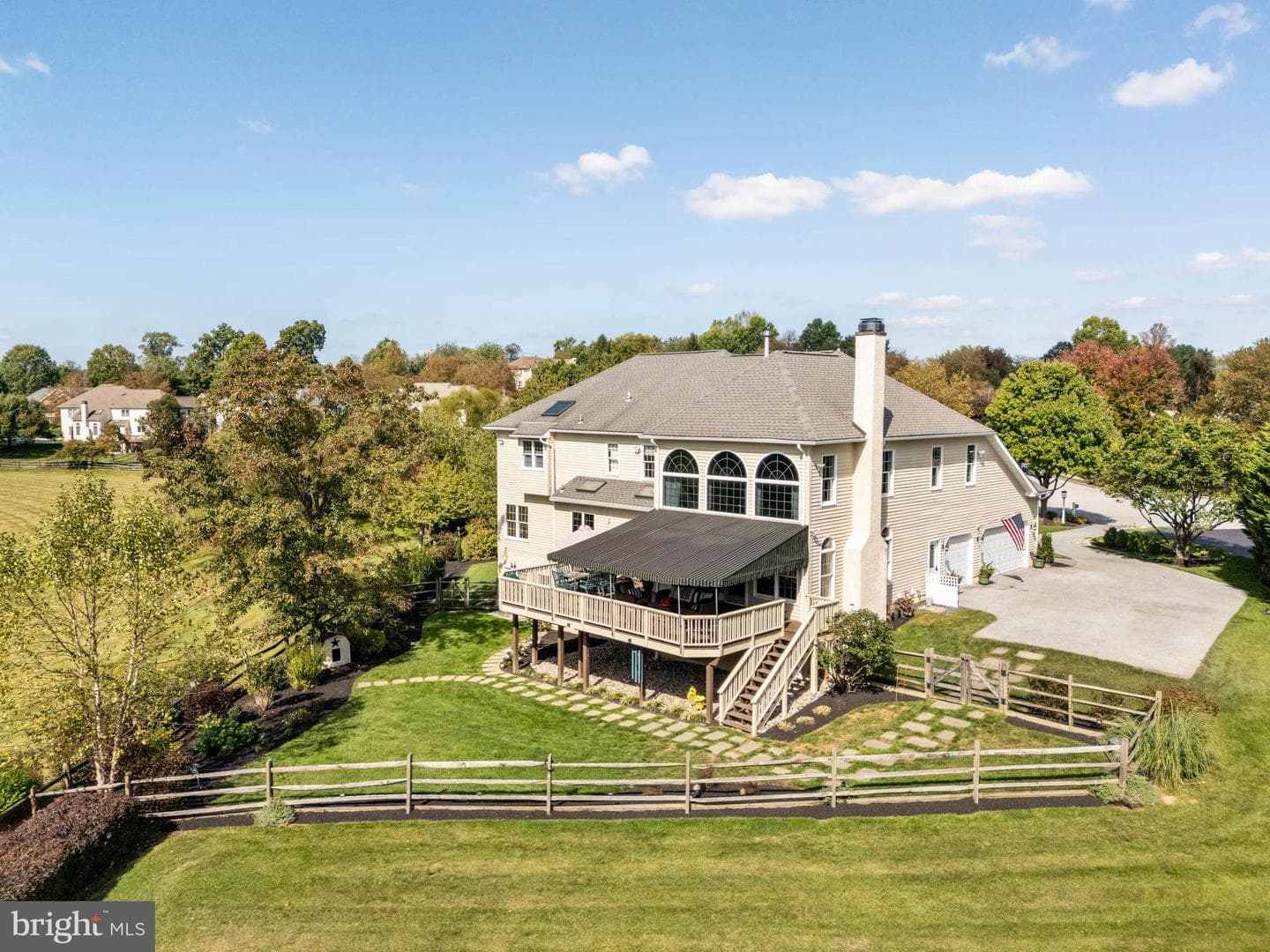 606 Muirfield Court photo 34