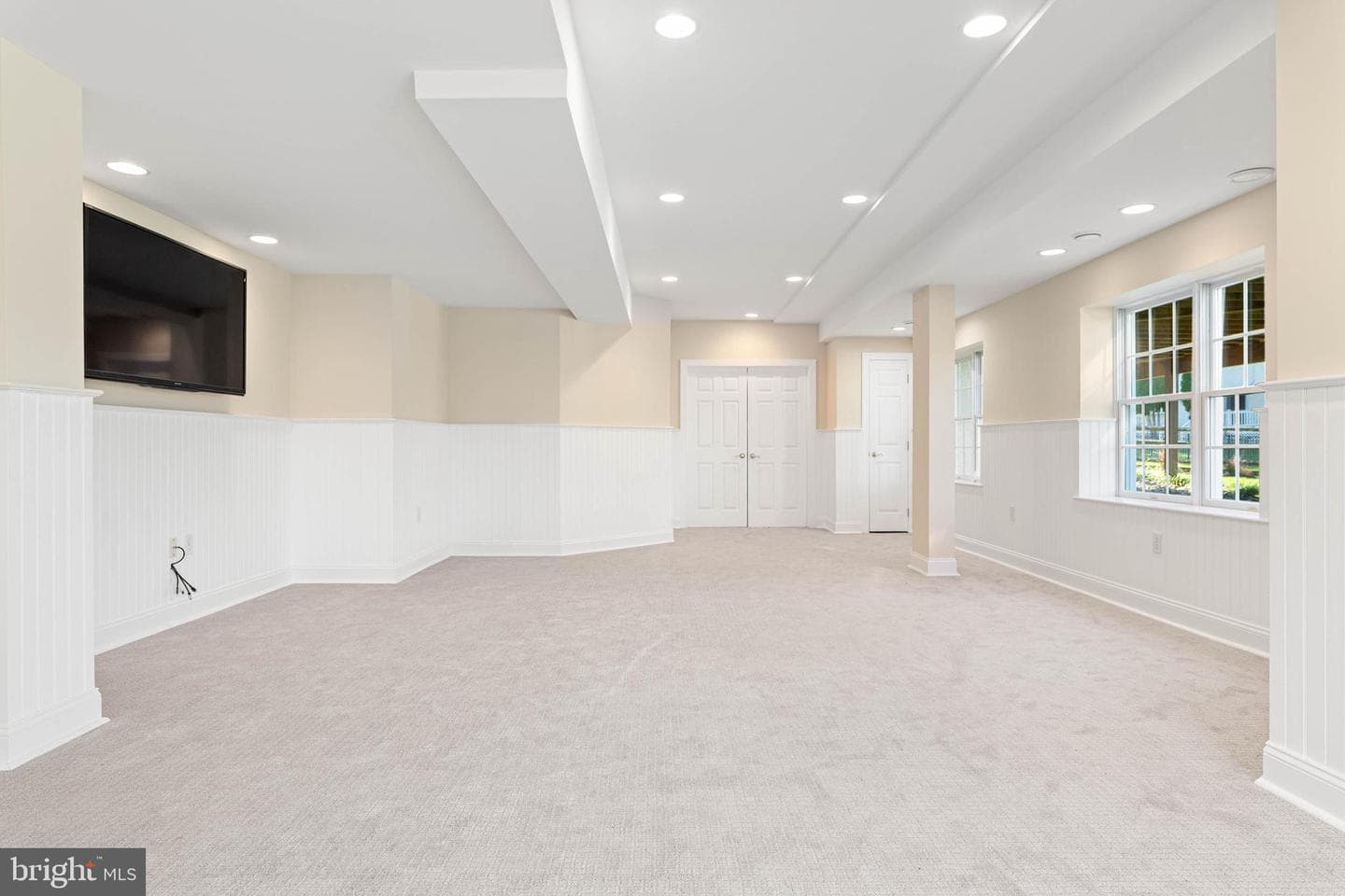 606 Muirfield Court photo 40