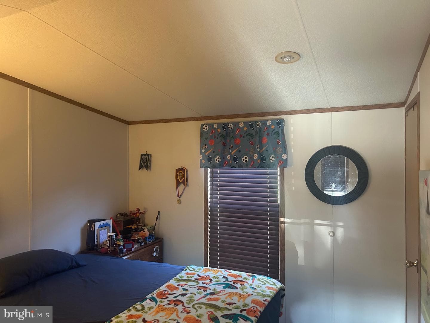 111 Imperial Dr photo 9