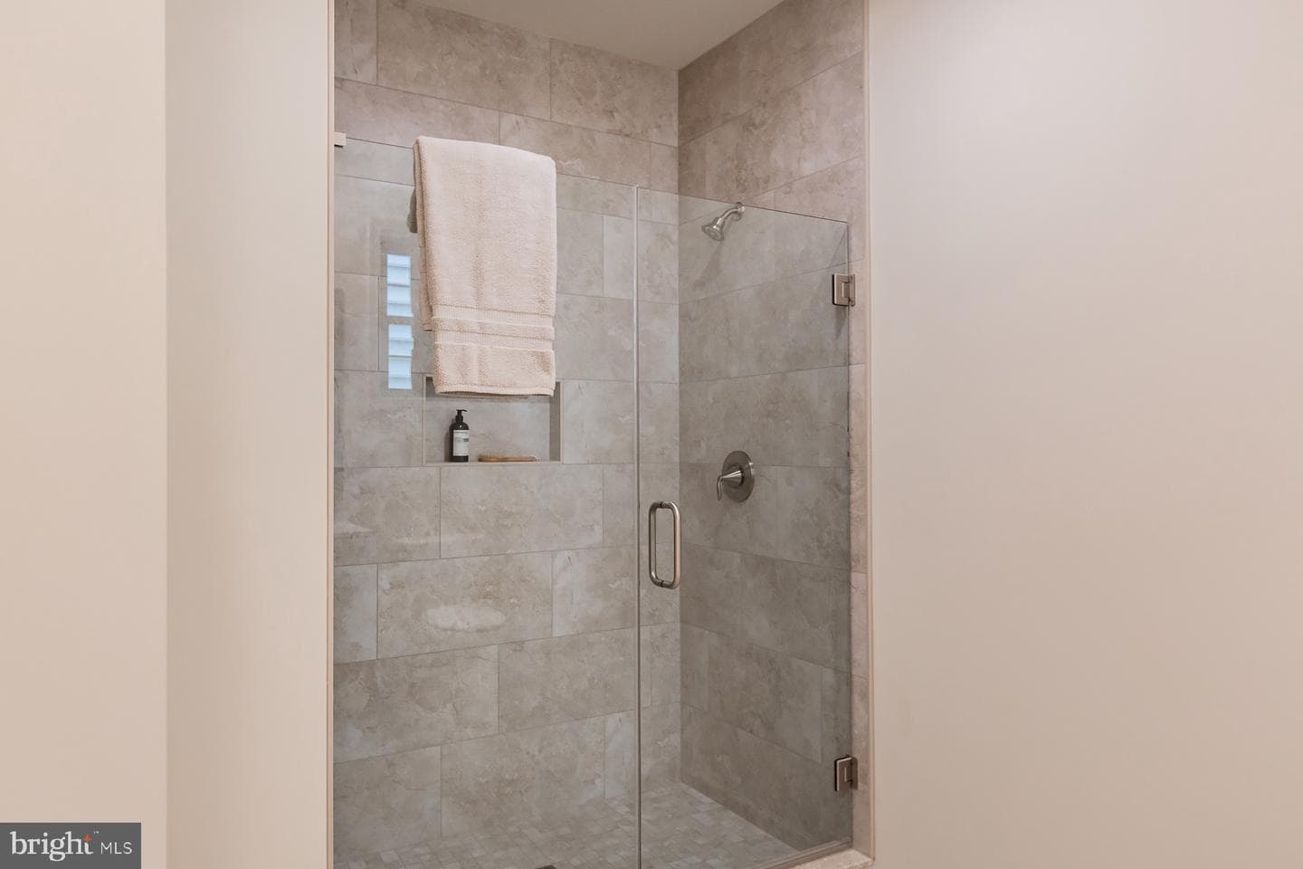 604 Greenbriar Path photo 18