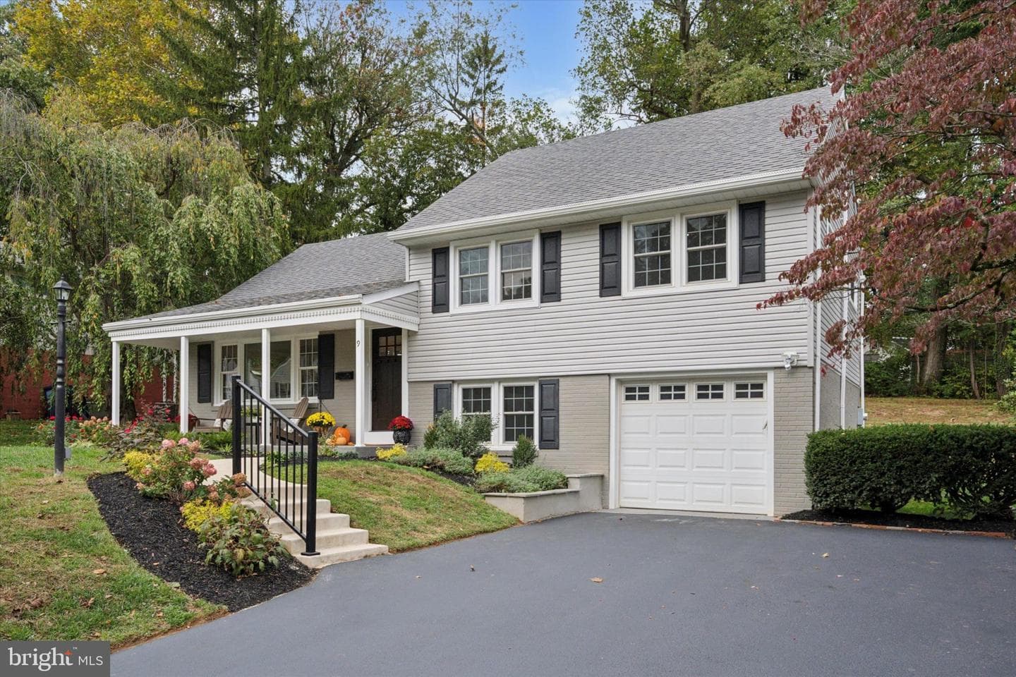 9 Bryan Avenue photo 25