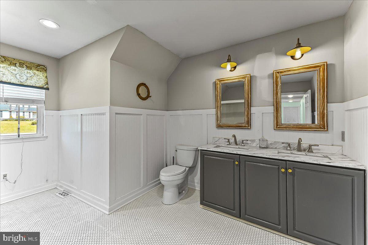 246 Joseph Road photo 25