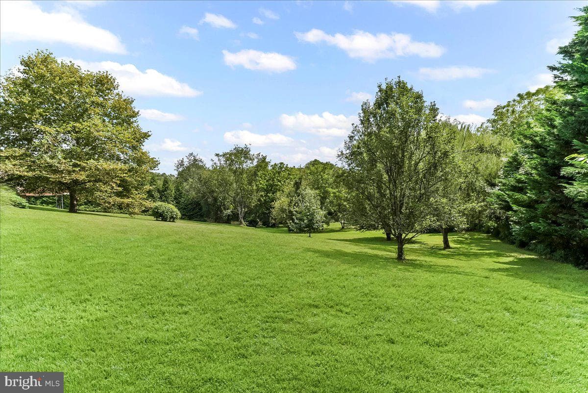 246 Joseph Road photo 45