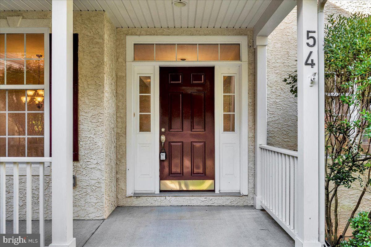 54 Mccormick Way photo 4