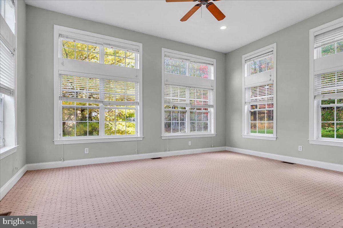 54 Mccormick Way photo 8