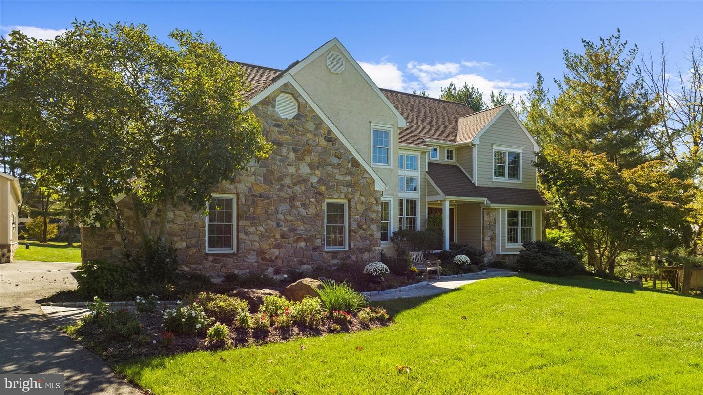 148 Barton Drive photo 4