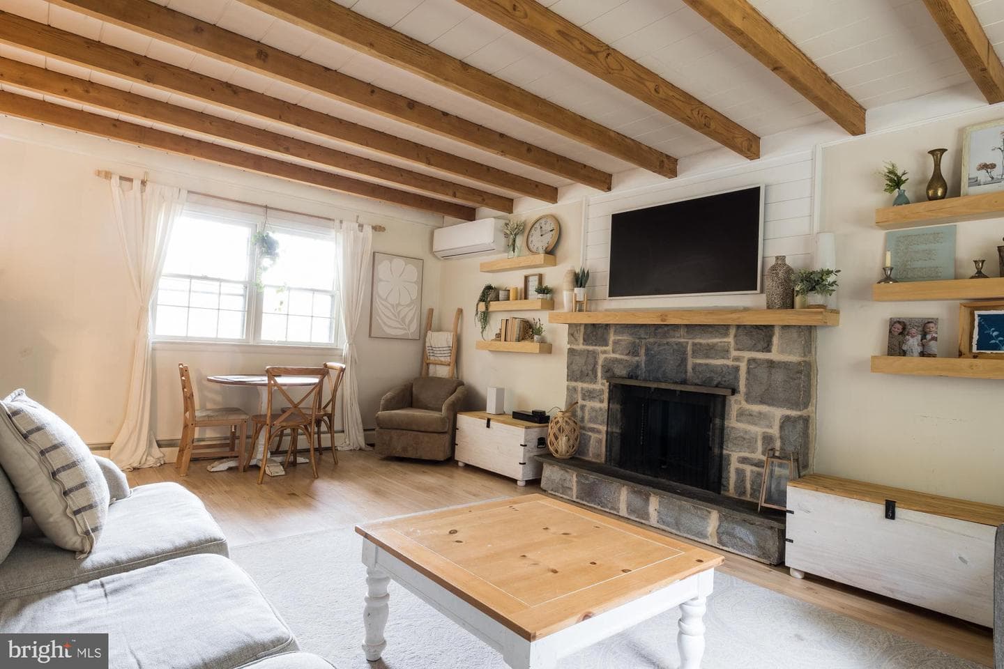 550 Ebelhare Road photo 14