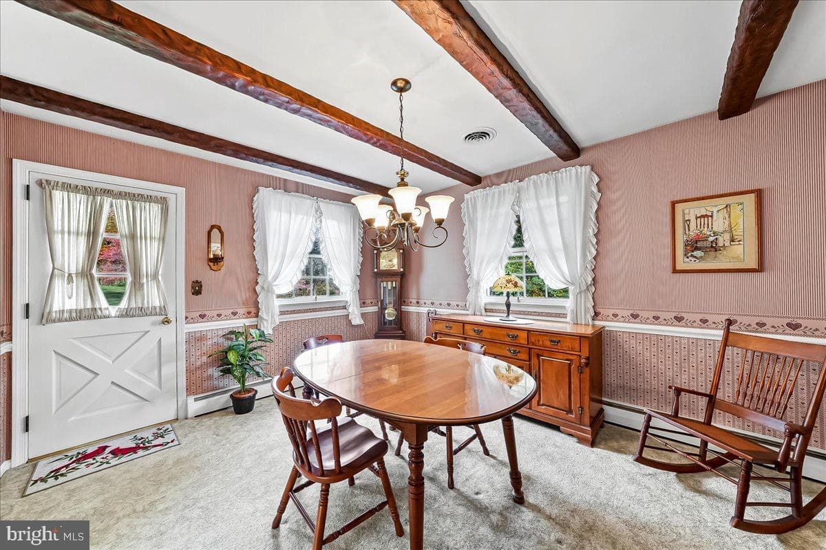146 Hilltop Road photo 6