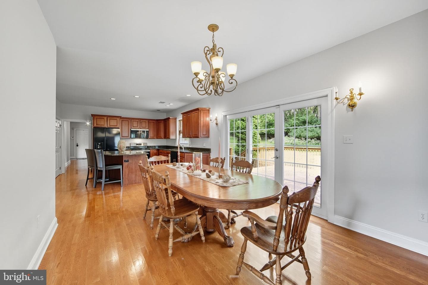 530 Legion Drive photo 17