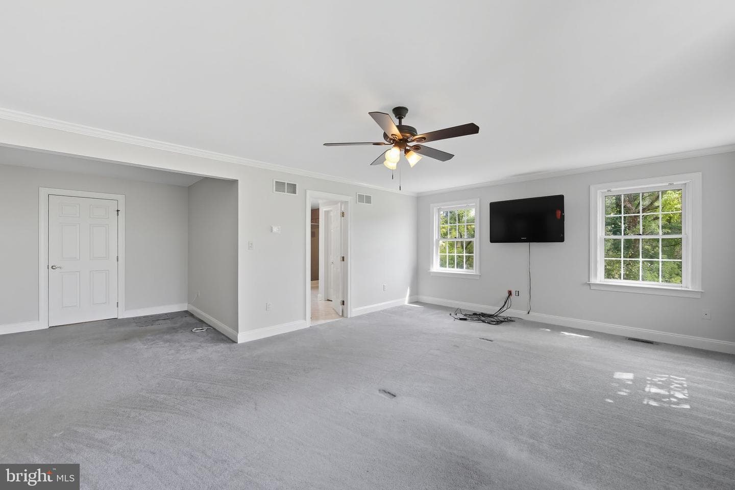 530 Legion Drive photo 26