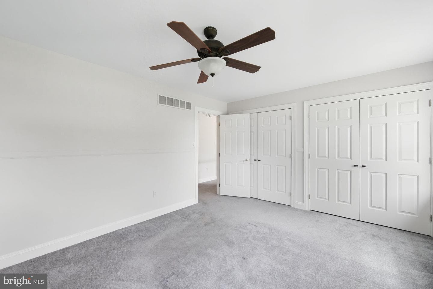 530 Legion Drive photo 33