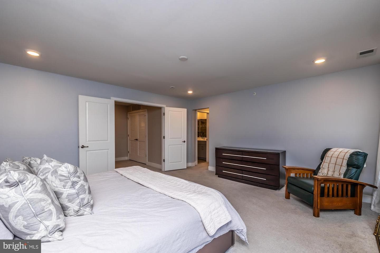 958 Skylar Court photo 33