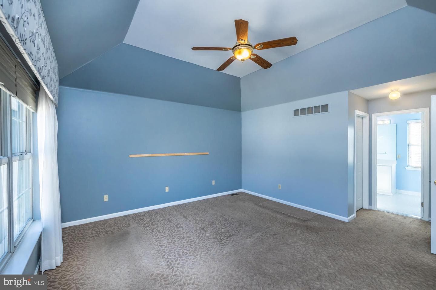 7 Morningmist Lane photo 26
