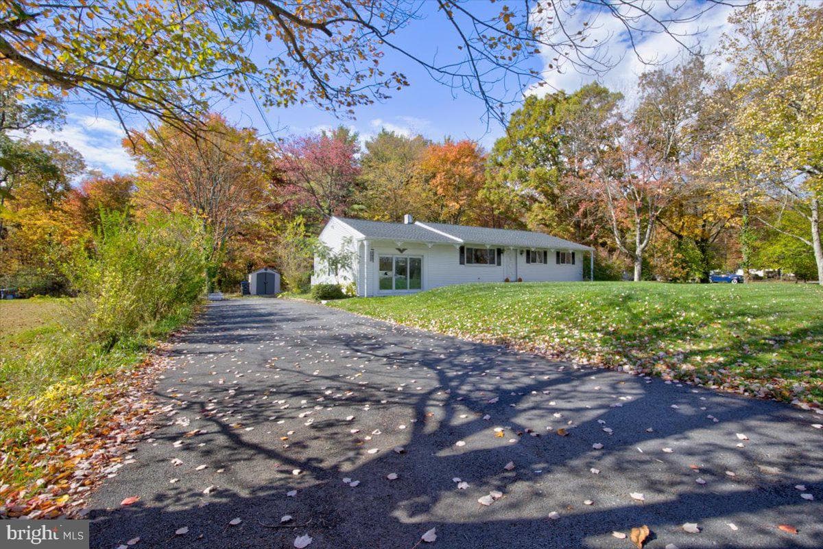 297 Killian Road photo 3