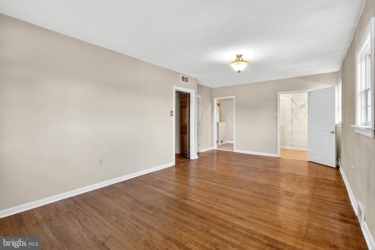 666 E Lafayette Drive photo 23