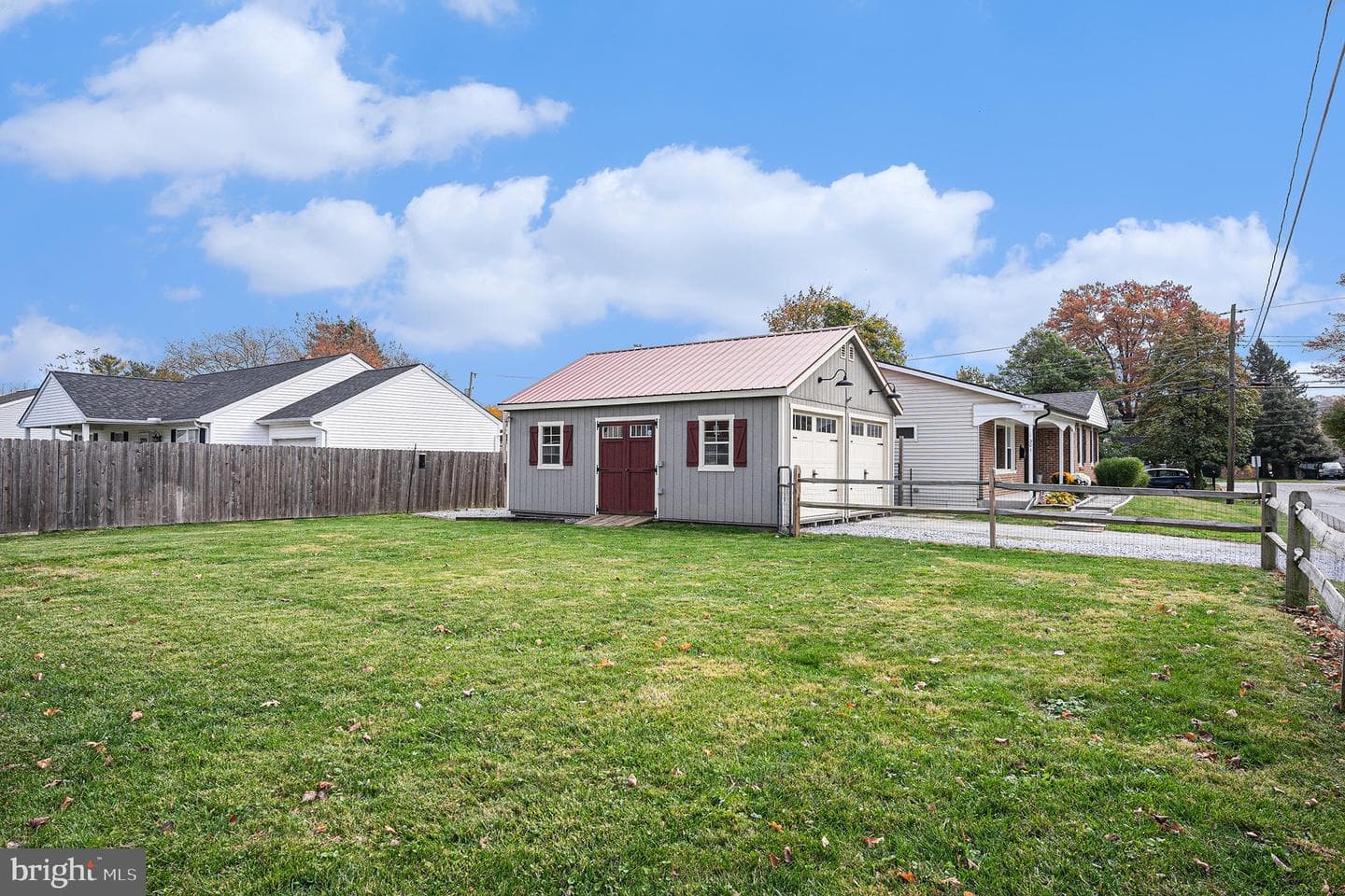 301 E Bridge Street photo 4