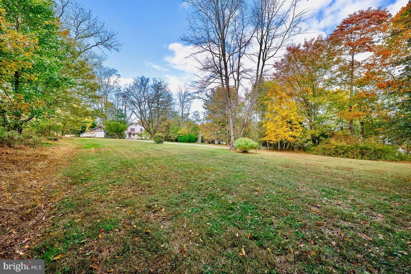 525 Hopewell Road photo 46