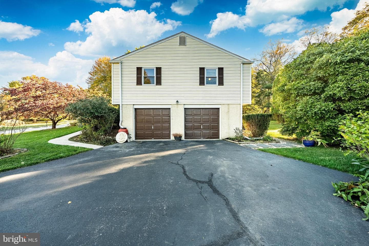 103 Jay Avenue photo 3