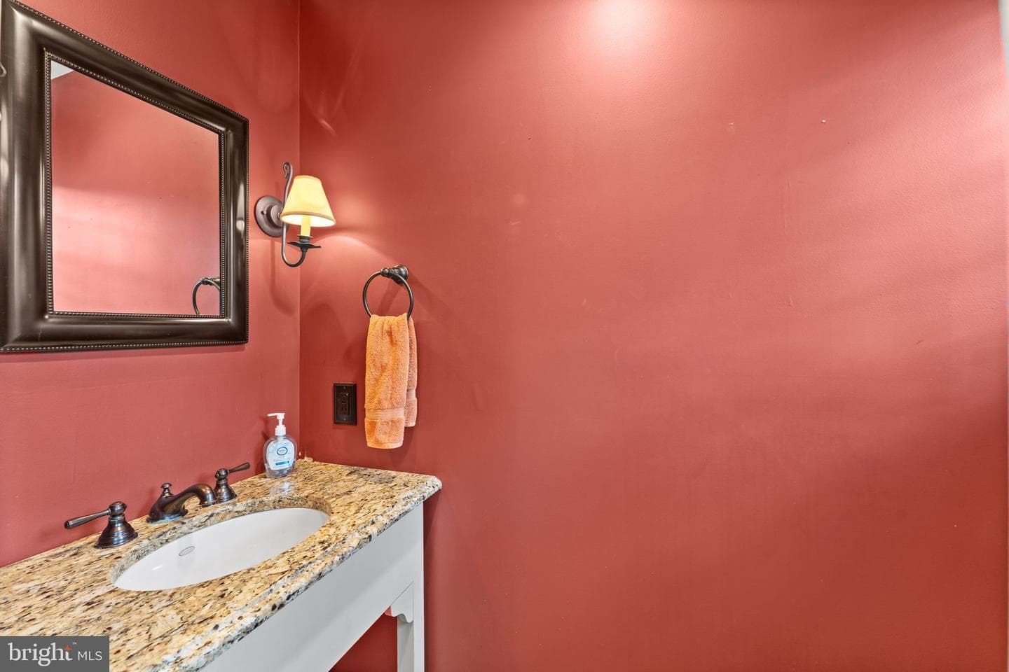 520 Hawthorne Place photo 23