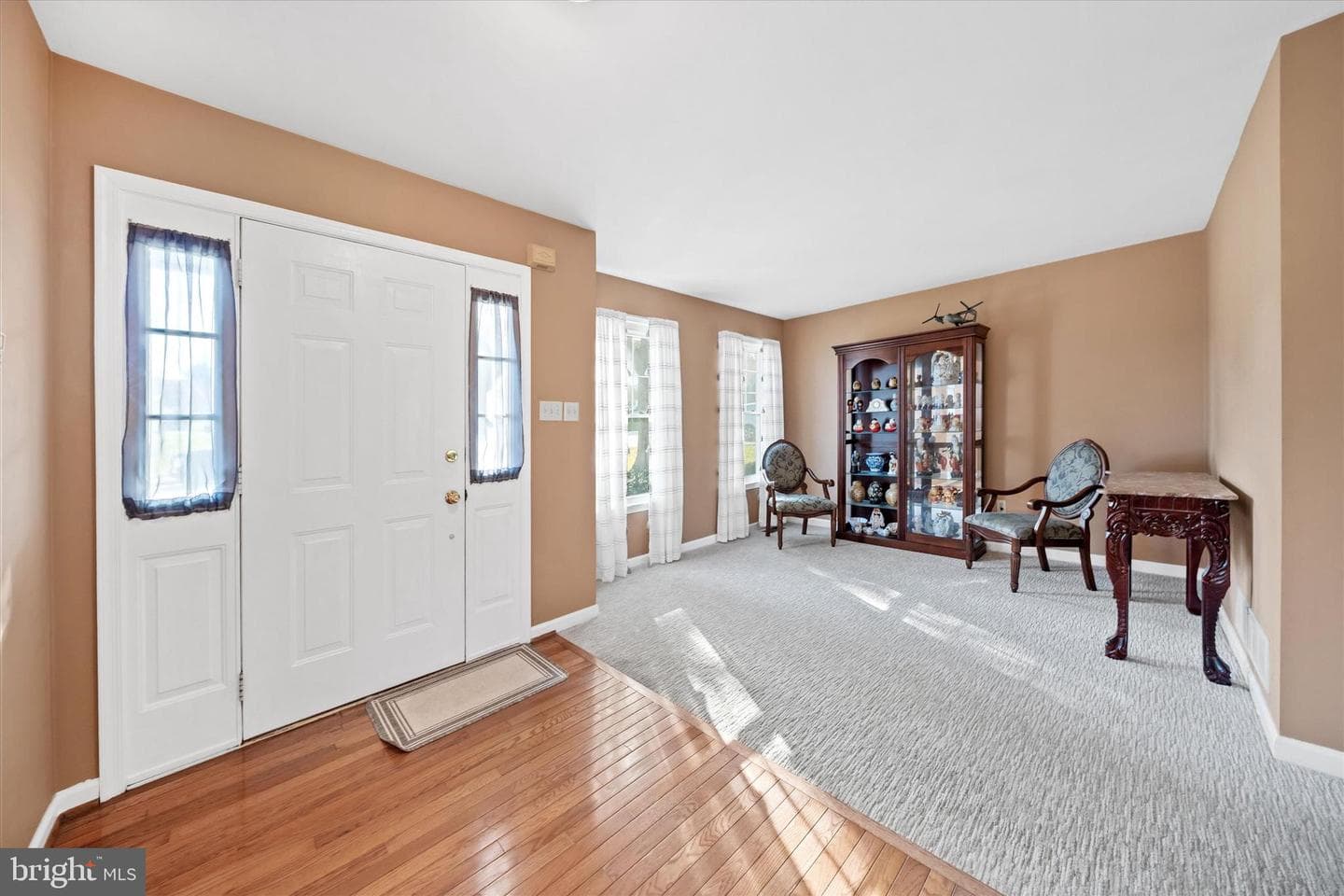 115 W Hillside Drive photo 4