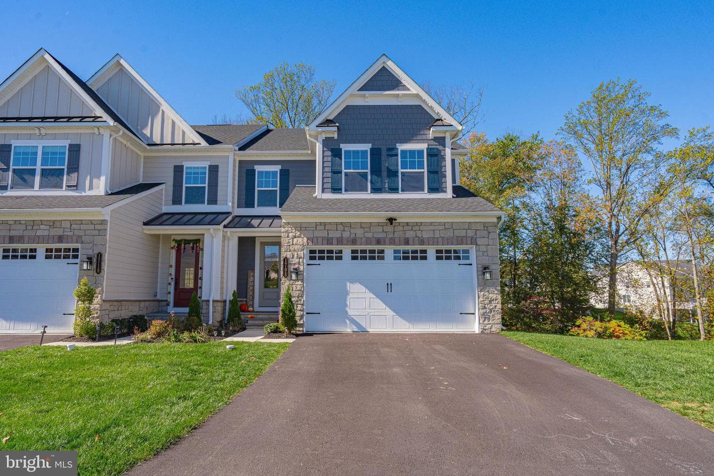 1708 Frost Lane photo 1