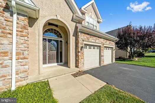 254 Hendrickson Lane photo 35