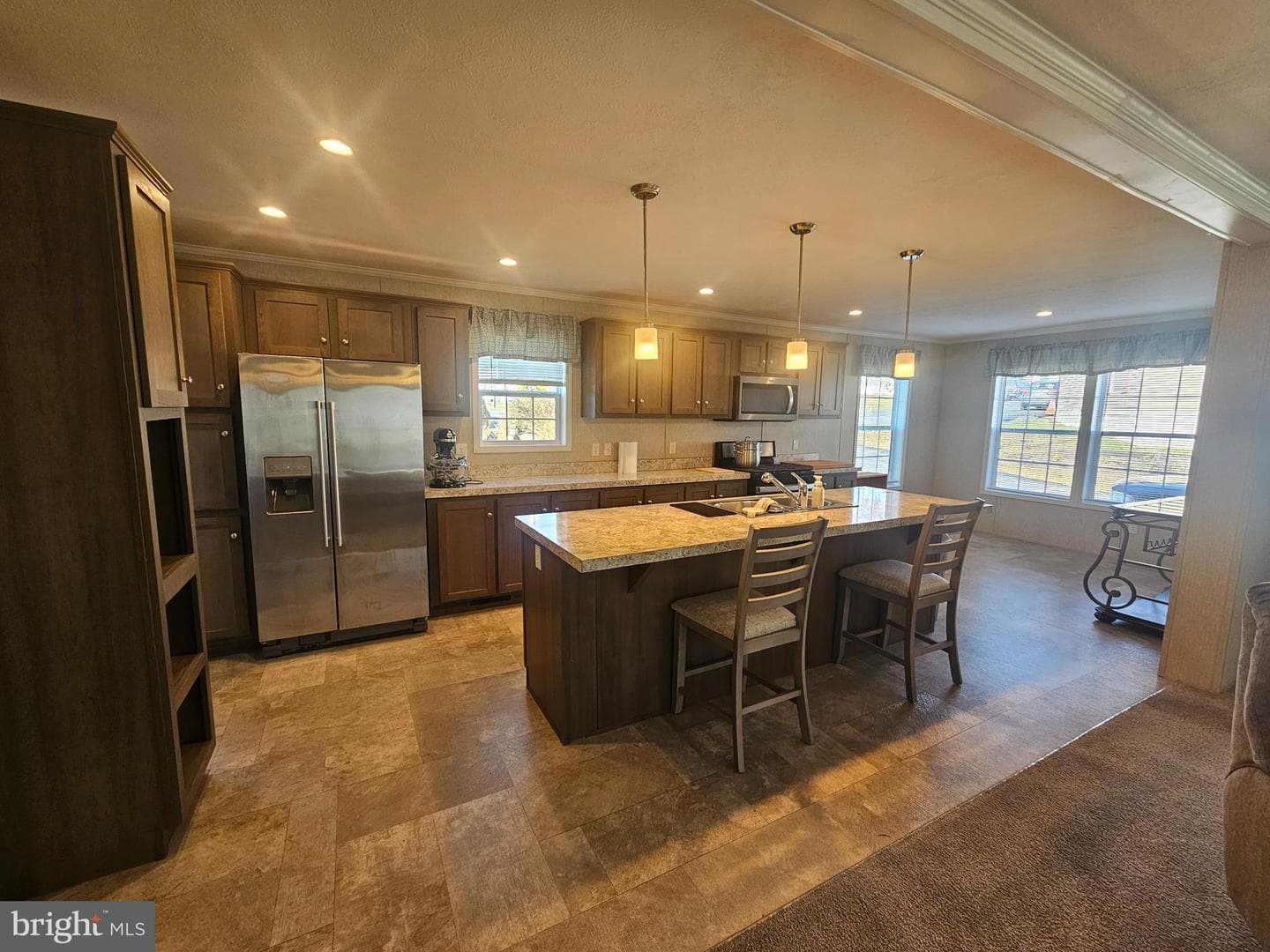 98 Erica Circle photo 4