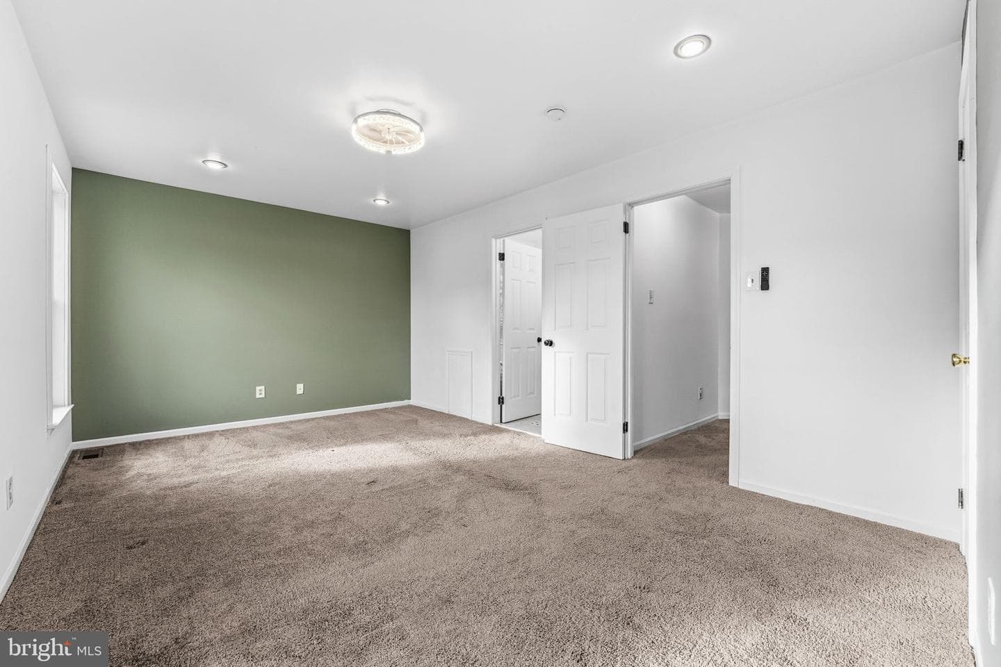 120 Ashley Road photo 31