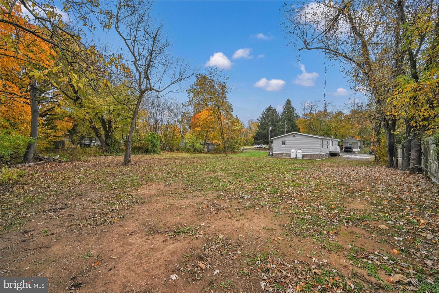 1111 Riverside Drive photo 3