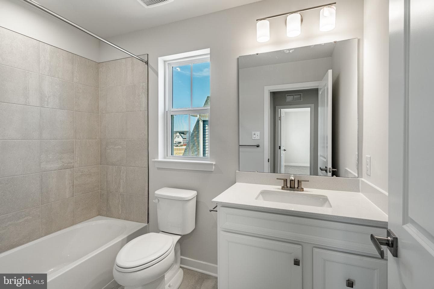 1713 Hydrangea Way photo 21