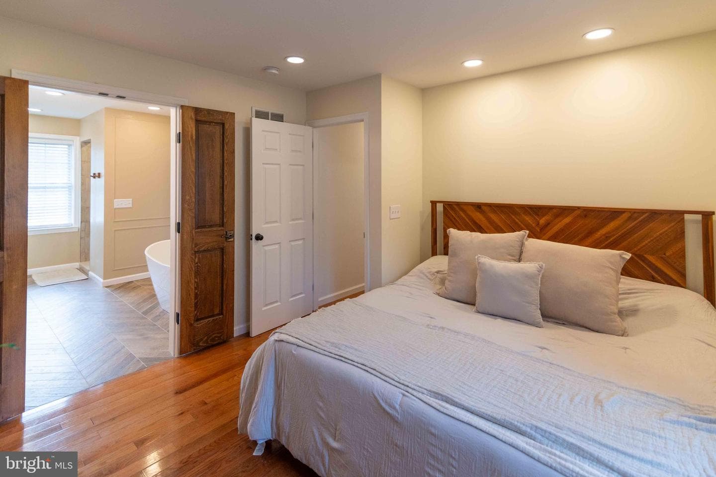 151 S Sandy Hill Road photo 26