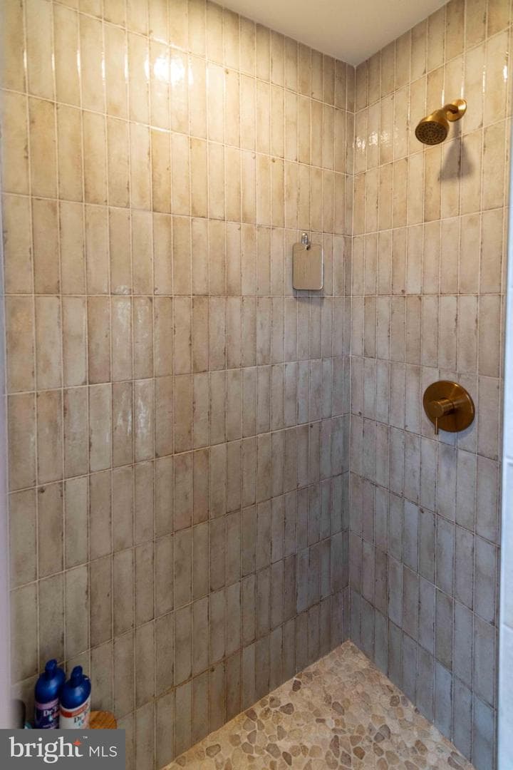 151 S Sandy Hill Road photo 31