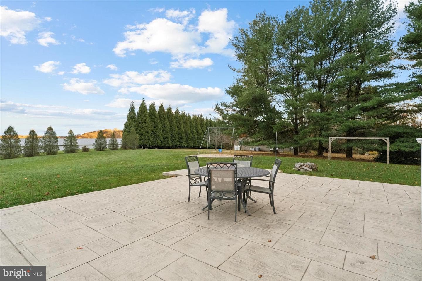 1392 Hickory Hill Road photo 32