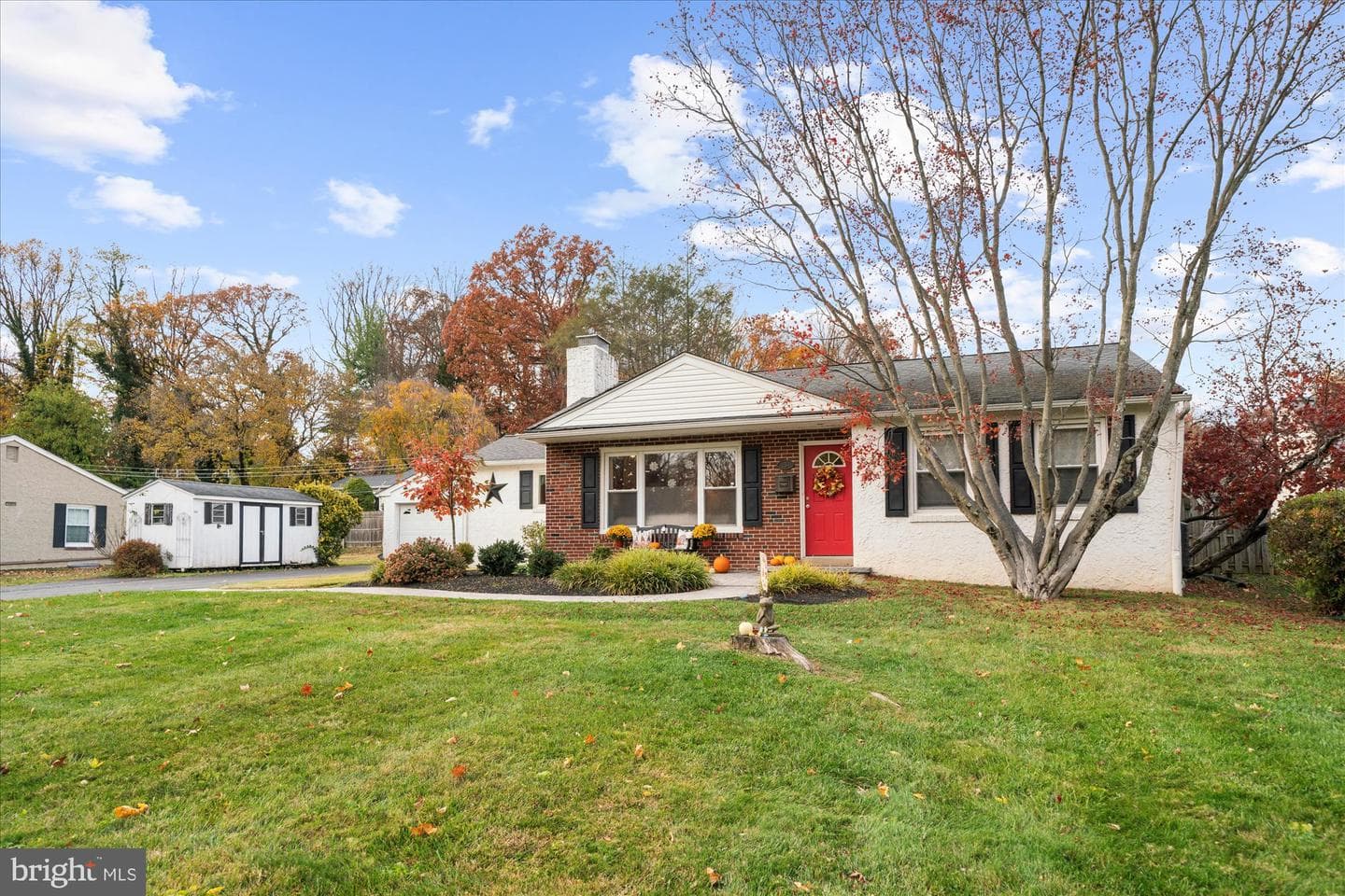5 Yorktown Avenue photo 2