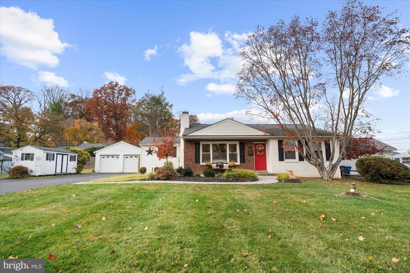5 Yorktown Avenue photo 3