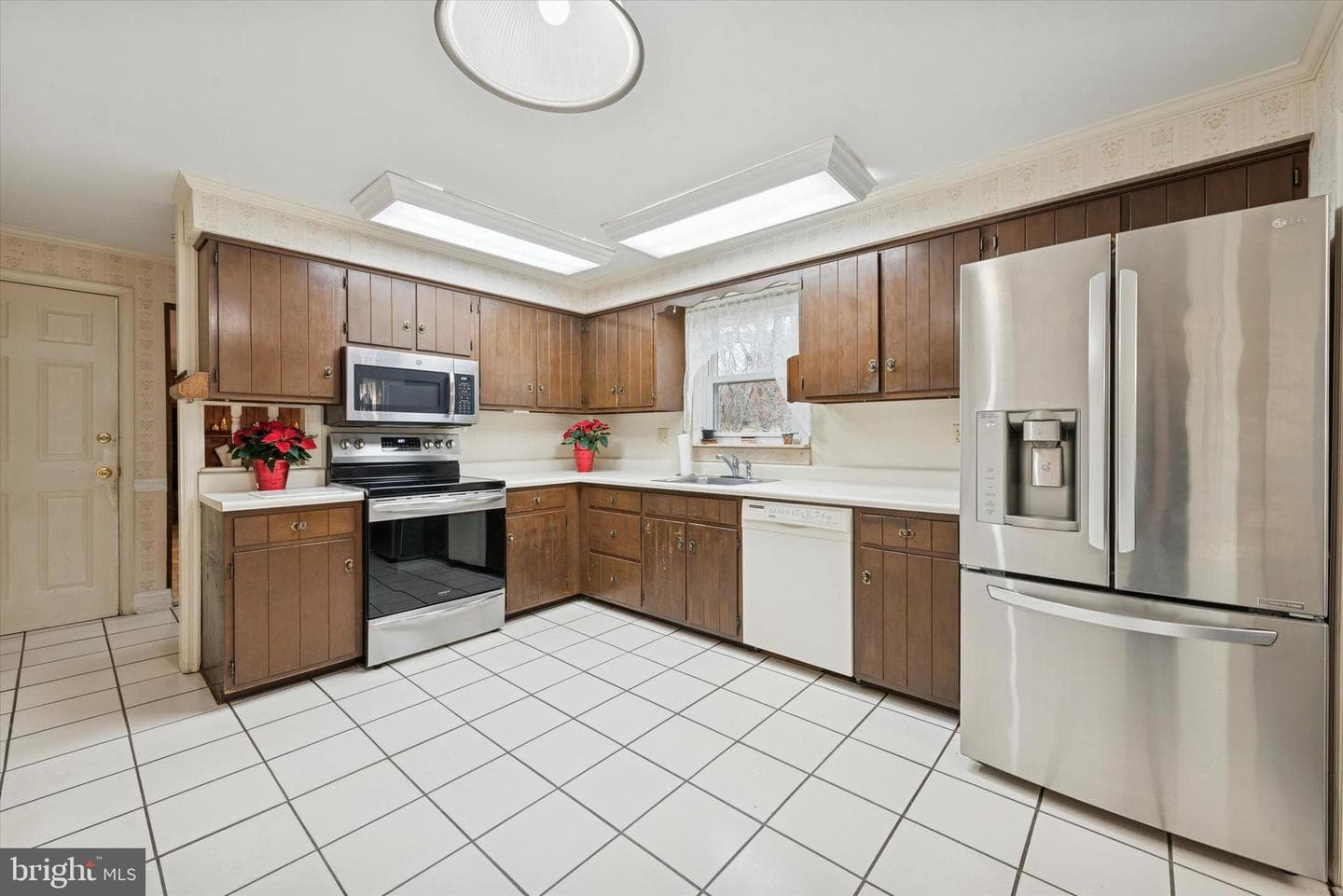 464 E Radnor Court photo 9