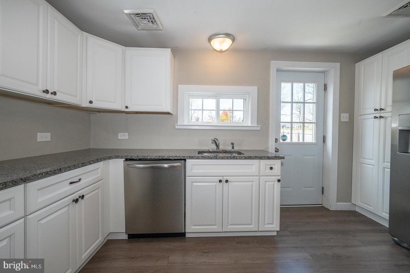 418 South Street photo 8