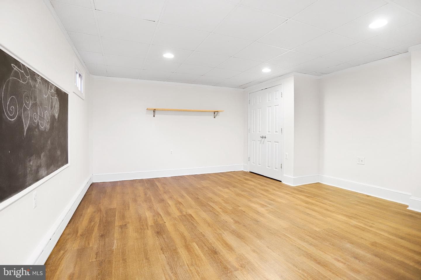 1185 W Street Road photo 30