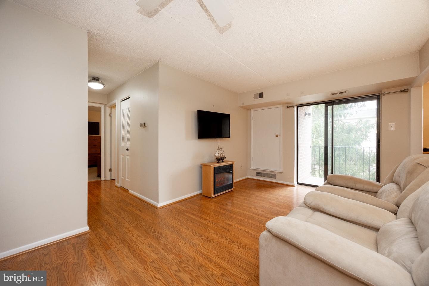 3015 Valley Drive #3015 photo 5