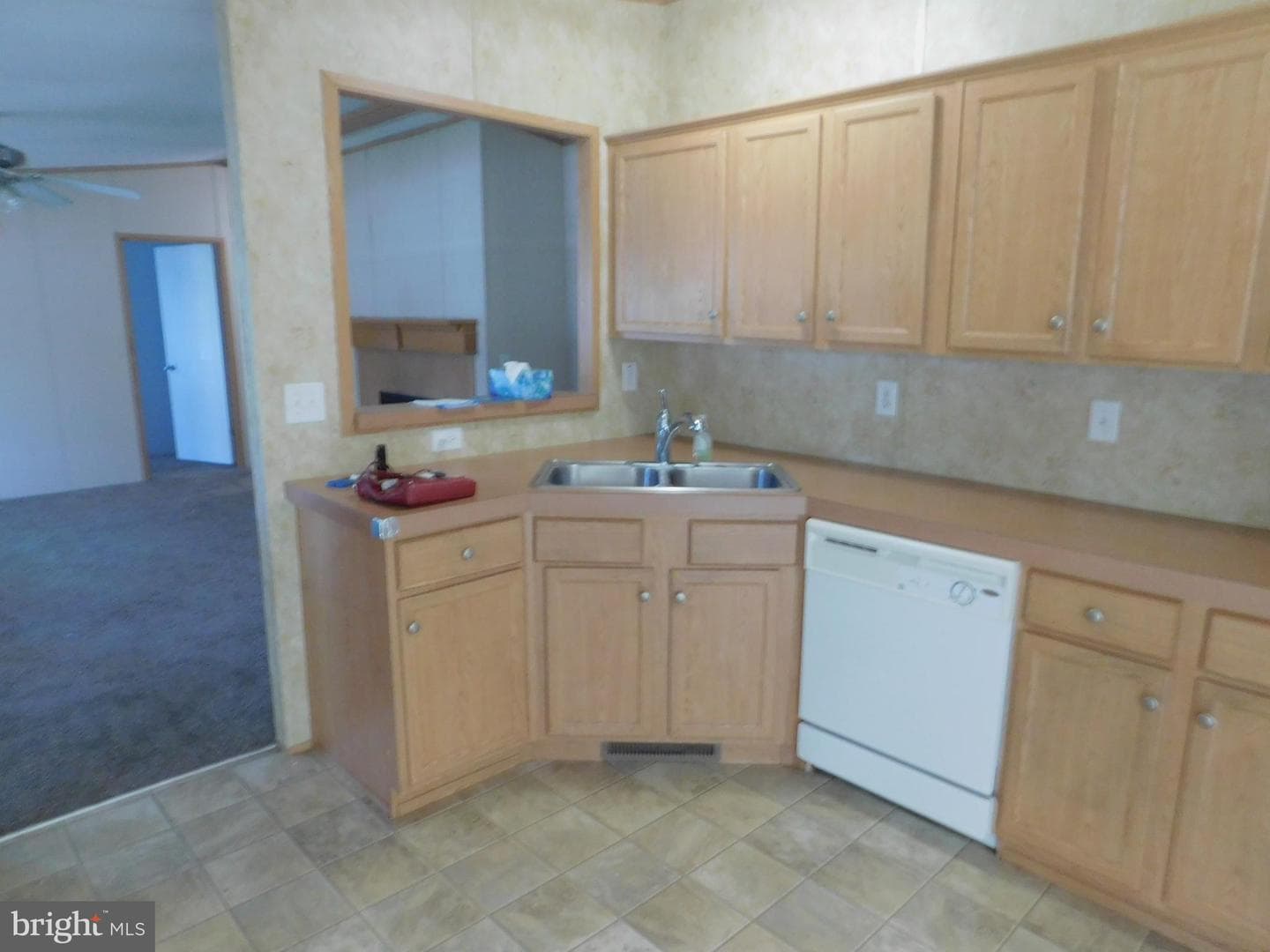 211 Michael Road photo 9