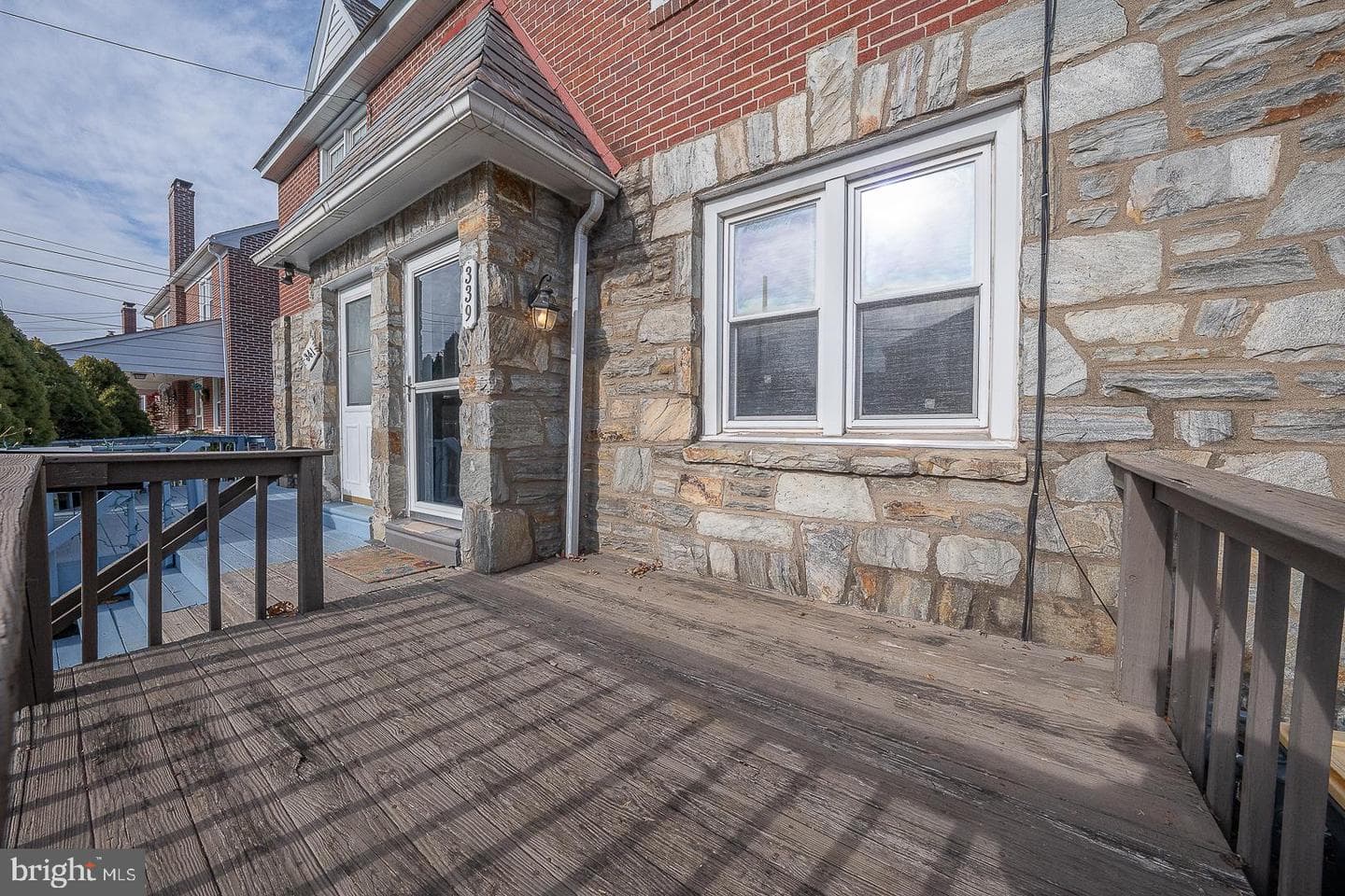 339 William Street photo 51