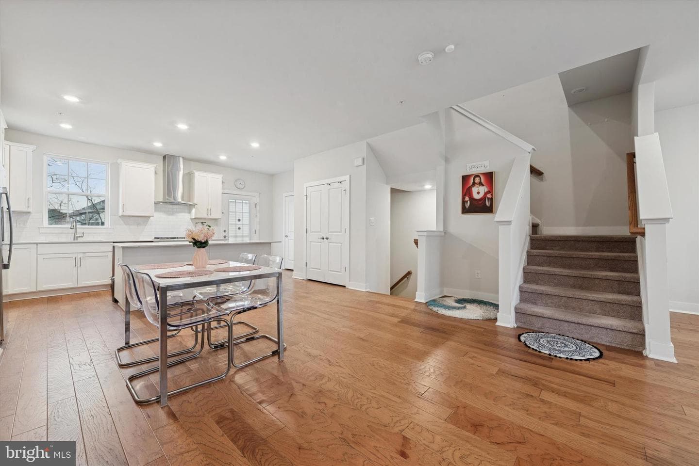 235 Red Leaf Lane photo 6
