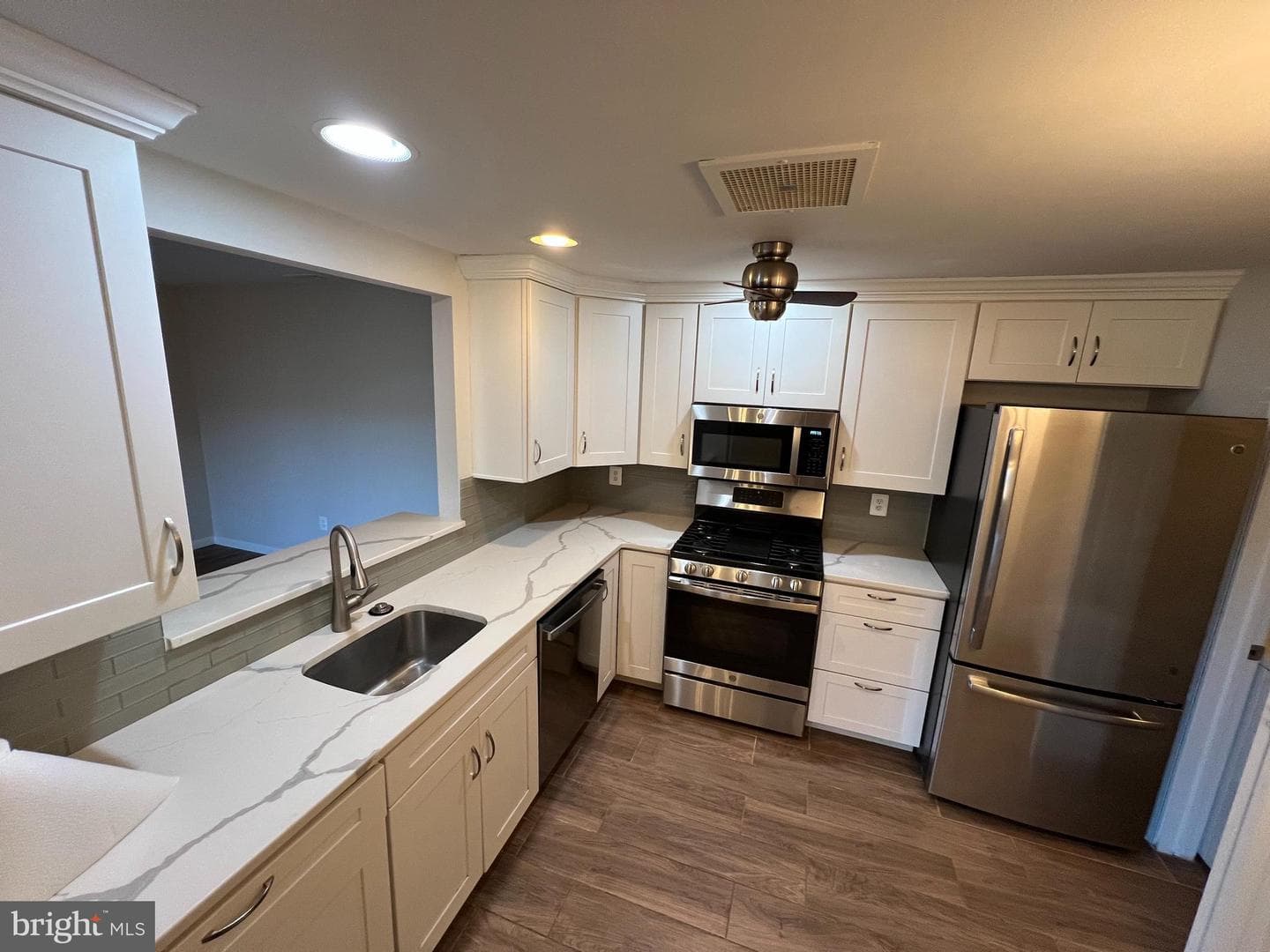301 Mountainview Drive #301 photo 13