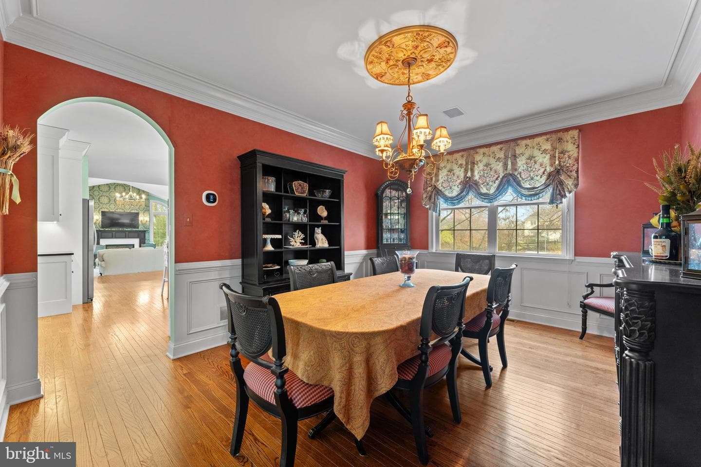 1054 W King Road photo 10