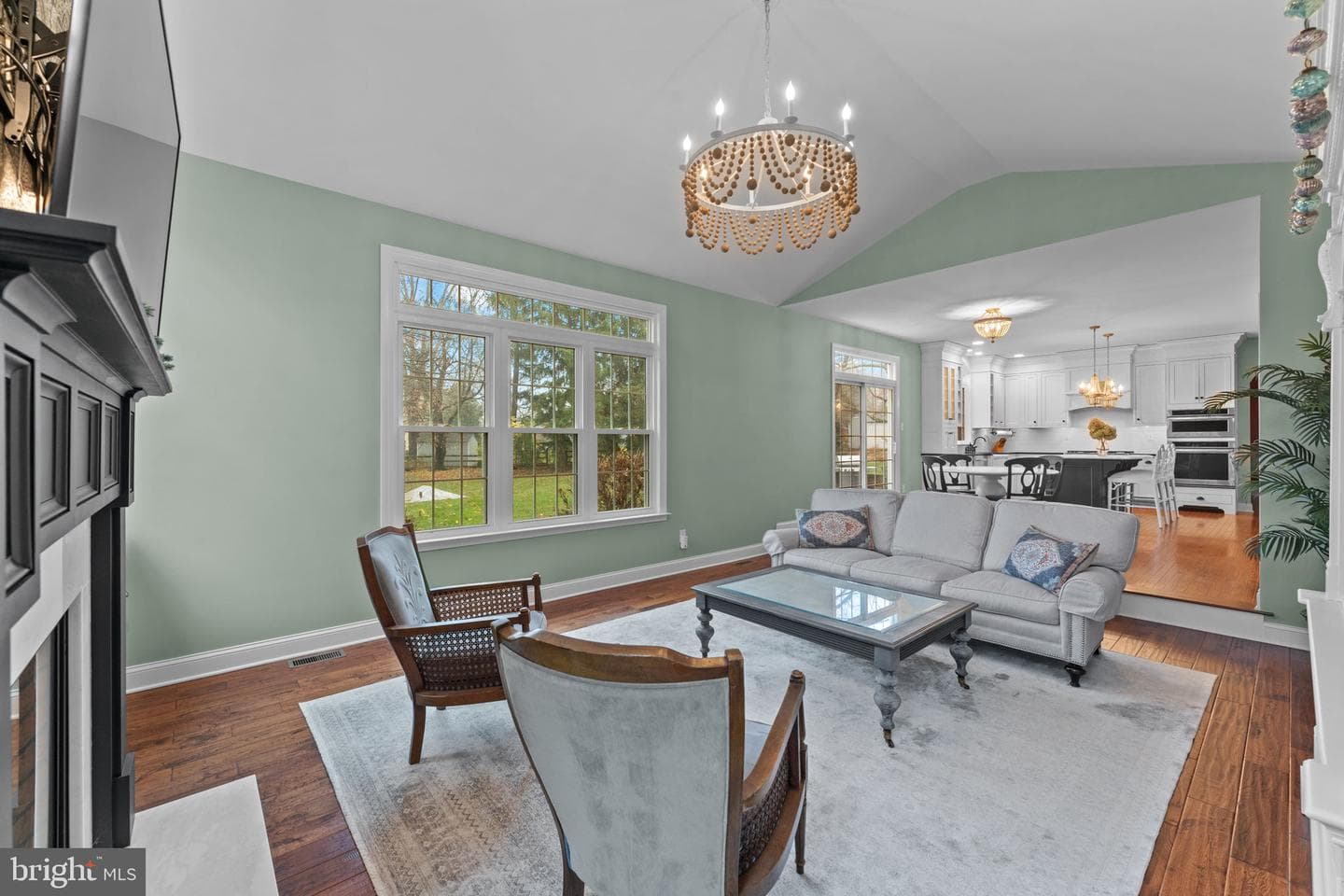 1054 W King Road photo 14