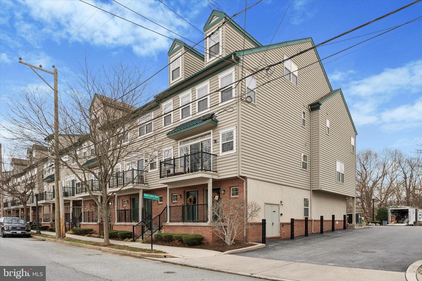 298 Jefferson Avenue #12 photo 2