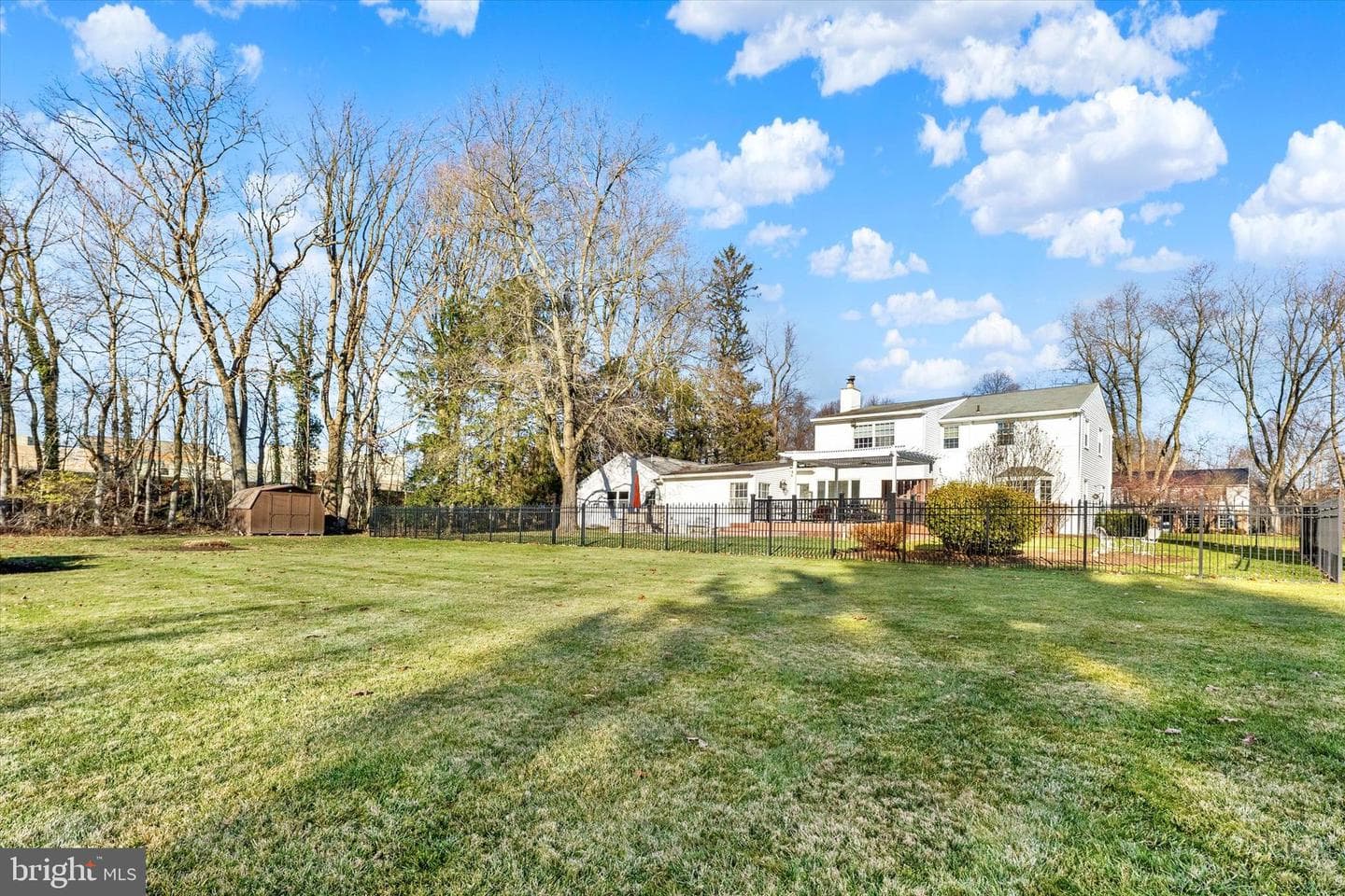 510 Woodview Drive photo 8