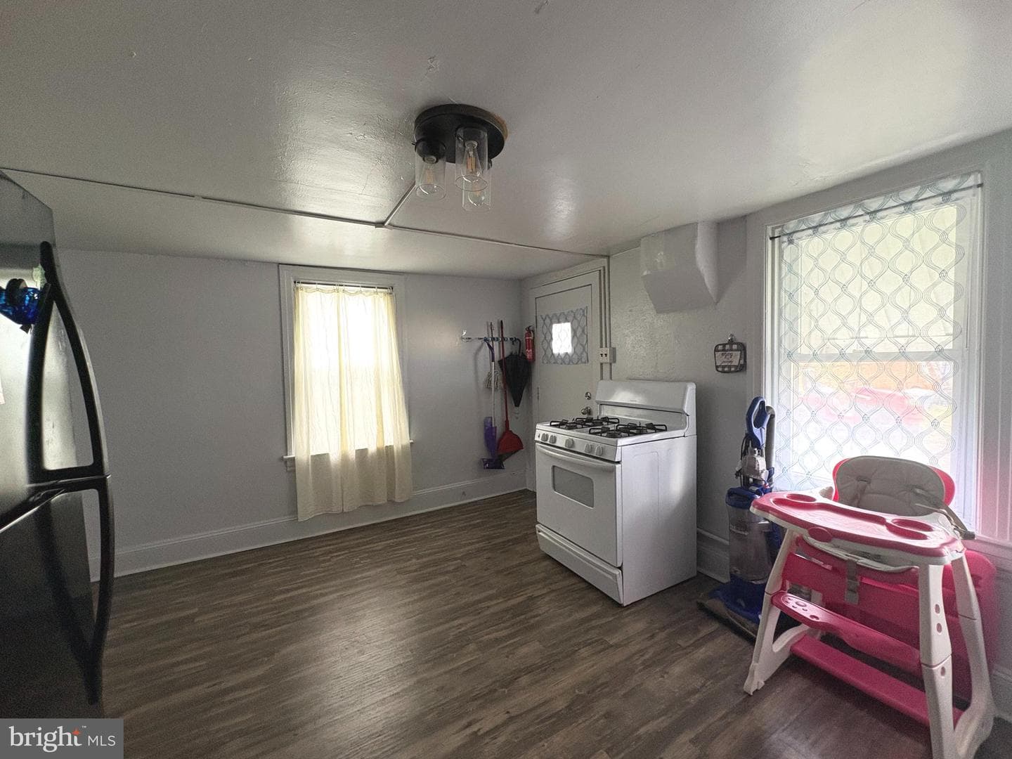 69 Palmer Avenue photo 5